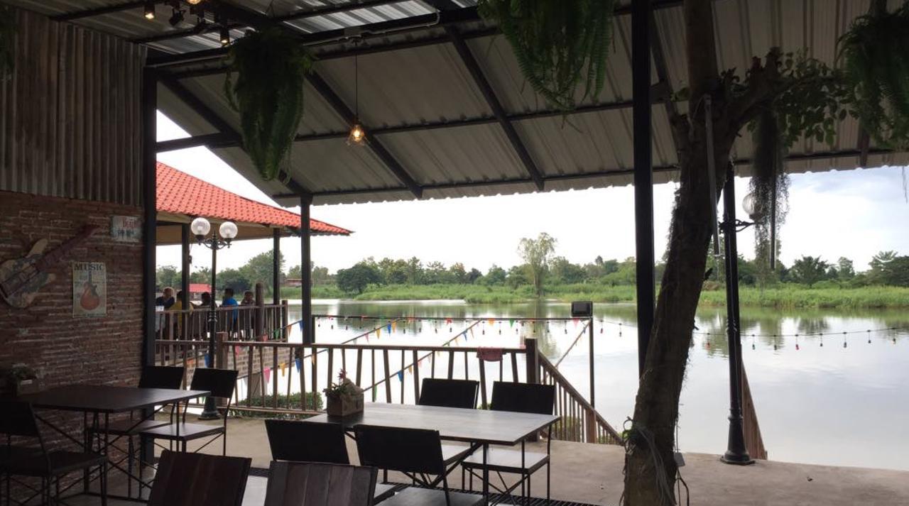 Maeping Mango Riverside Resort Kamphaeng Phet Esterno foto